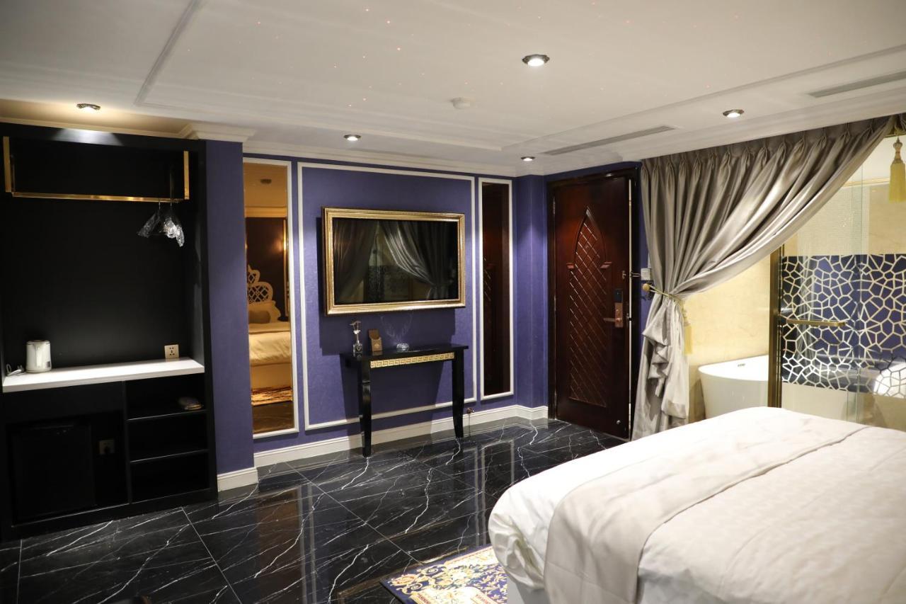 Enjoy Hotel 7 Ho Chi Minh City Bagian luar foto